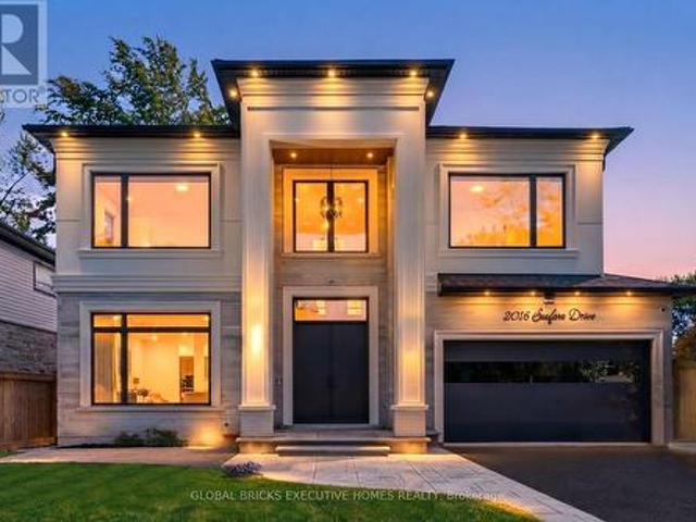 2016 Seafare Drive, Oakville, ON, L6L 1P6 house for sale | Listing ID W14080 | Royal LePage