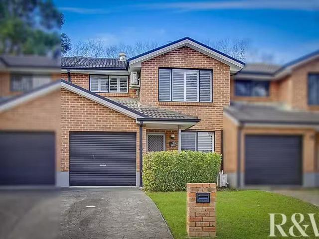 20/16 20 Barker Street, St Marys Townhouse for rent Listed by.
