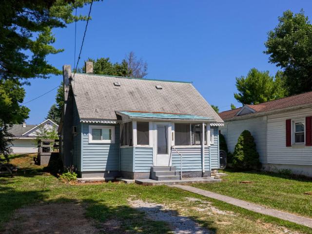 2017 Leslie Avenue