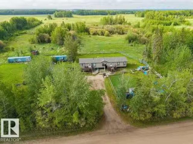 2017 Twp Rd 554, Rural Lac Ste. Anne County, AB, T0E 1V0 hou.