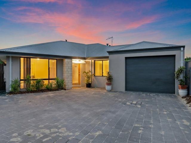 2018 Built Modern Home, Spacious & Easy Care Living in Langford