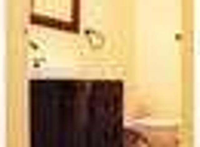 2018 Large 3 bedroom townhouse, just renovated. Pet OK!