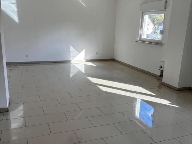 2018 sanierte Wohnung im 1.OG mit Dusche ab 1.11.2026