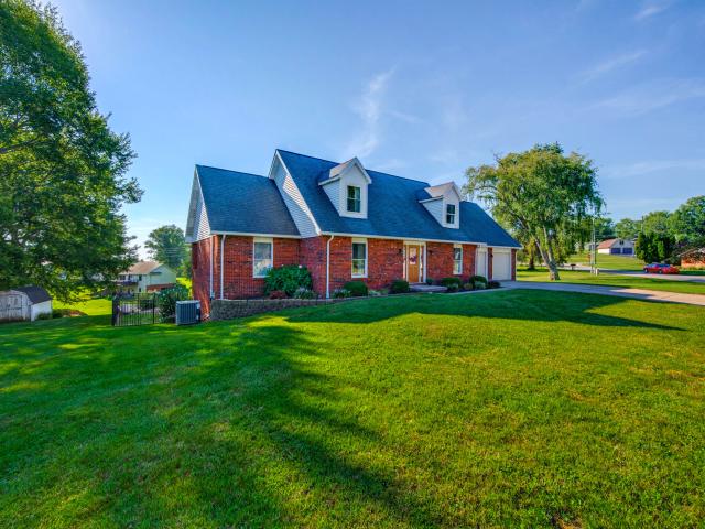 2019 N Lakeview Drive
