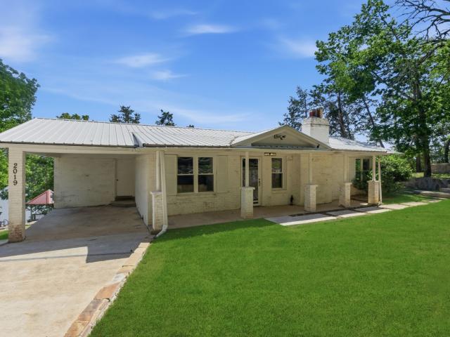 2019 Cedar Bluff Dr
