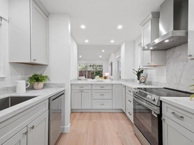 2019 Saint Julien Court