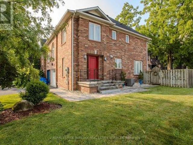 2010 Grovetree Lane, Burlington, ON, L7R 4V4 house for sale | Listing ID W13621 | Royal LePage