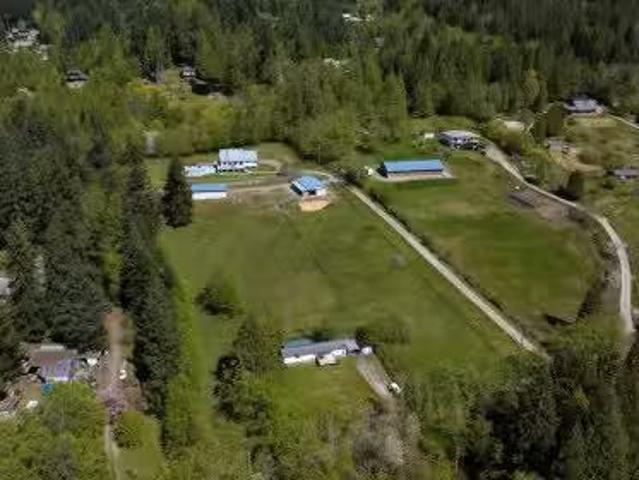 2010 Ranch Road, Roberts Creek, BC, V0N 2W5 house for sale.