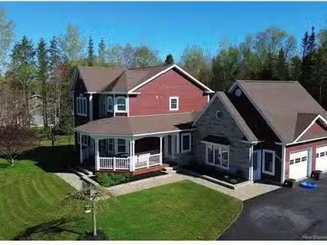 2010 Wellington Ave, Bathurst, NB, E2A 4X8 house for sale L.
