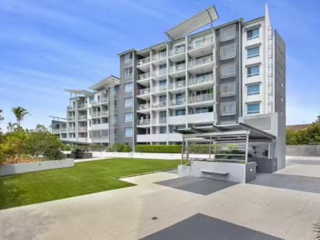 2010A / 3 Main Street, Varsity Lakes, QLD 4227
