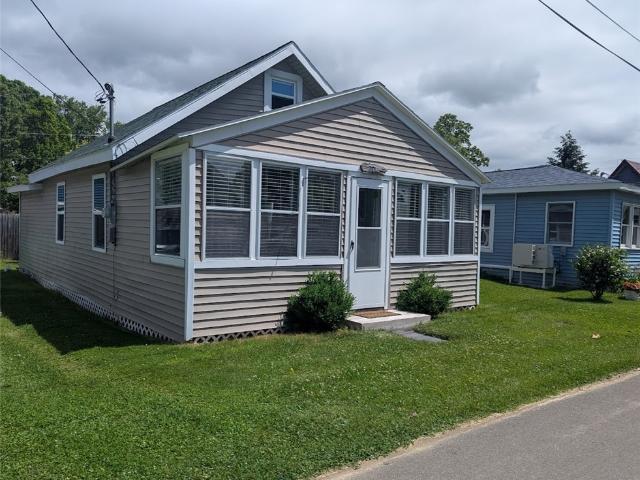 2011 Ortigies Avenue