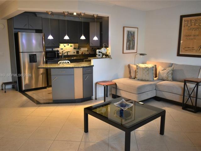2011 Cornwall E, Unit A, Boca Raton, FL 33434 | MLS #A11892