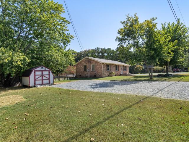 2011 Elm Hill Ct