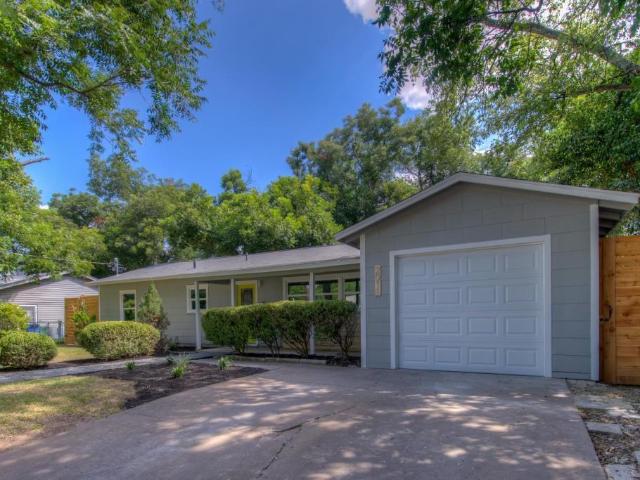 2011 Fortview Rd