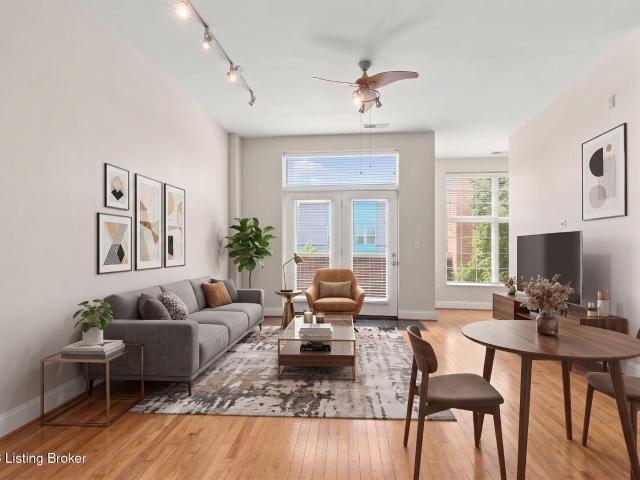 2011 Frankfort Ave 303