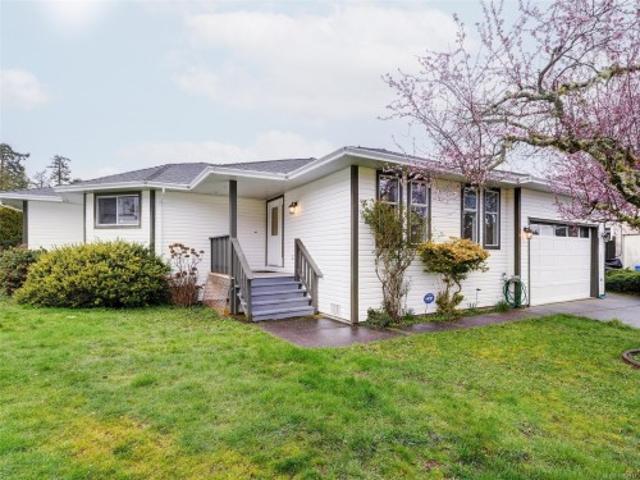 2011 Govenlock Pl, Sooke, BC, V9Z 0M8 house for sale | Listing ID 1033 | Royal LePage