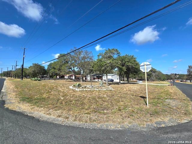 2011 Hickory Way