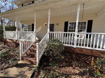 2011 Ridgeview Ln, Seneca, SC 29678 | MLS #1592