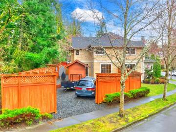 2011 th Avenue W