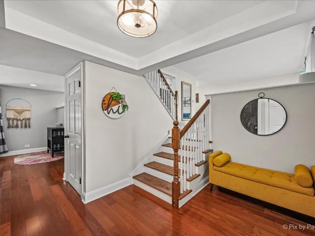 2012 N Kennicott Drive
