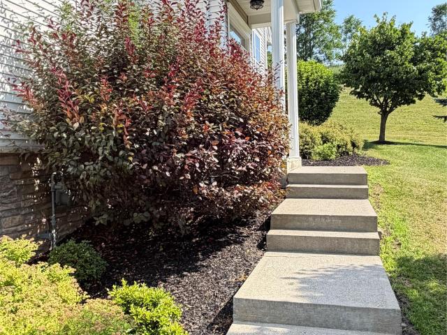 2012 Hawthorn Way