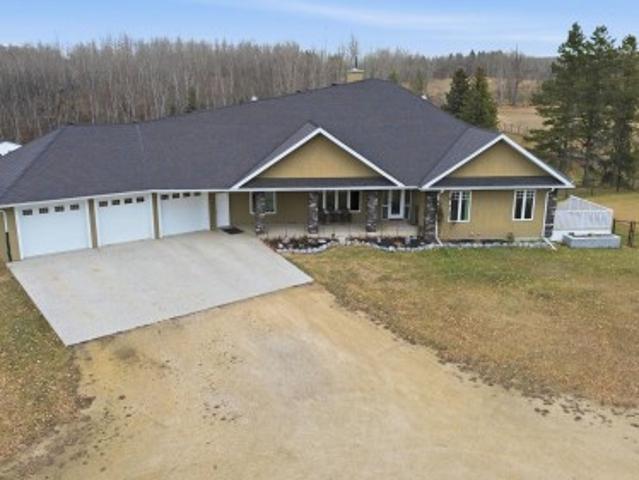 2012 Parkland Drive, Rural Parkland County, AB, T7Y 2S1 house for sale | Listing ID E4465 | Royal LePage