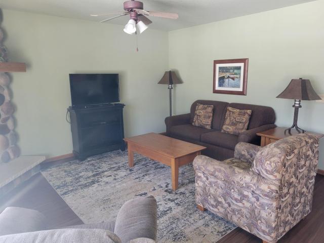 2012 wild eagle lane