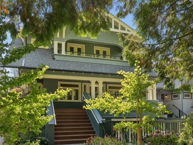 2012 15Th Avenue W, Vancouver, BC, V6J 2L5 townhouse for sale | Listing ID R3179 | Royal LePage