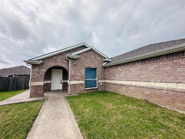 2013 Deniro Dr, Fort Worth, TX 76134 | MLS #21240