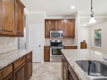 2013 Lindentree Drive