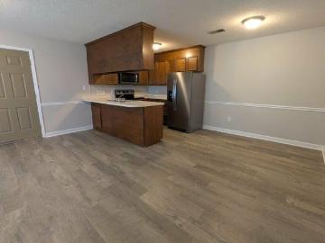 2013 Unit B4 Second Loop Road, Florence, US, SC