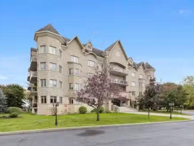 201 100 Ch. Fraser, Gatineau Aylmer, QC, J9H 7S9 condo for.