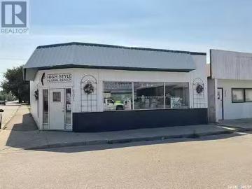 201 1St Street S, Wakaw, SK, S0K 4P0 commercial for sale Li.