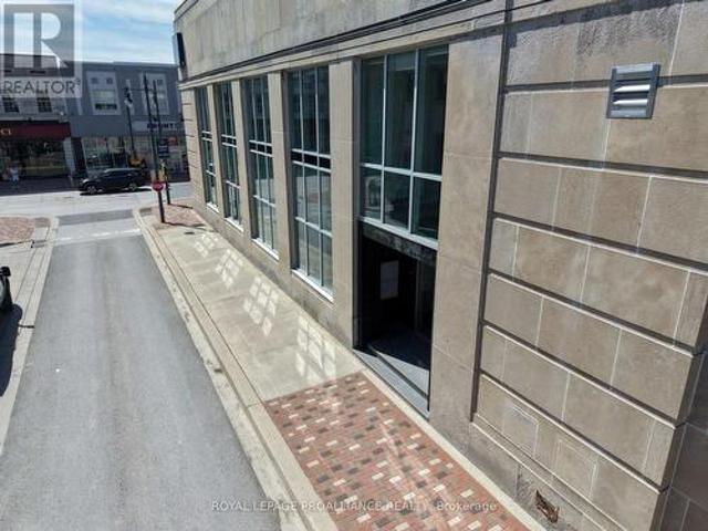 201 241 Front Street, Belleville Ward, ON, K8N 2Z6 house for lease | Listing ID X13722 | Royal LePage