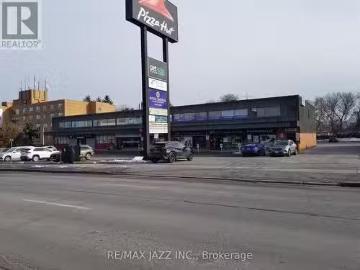 201 633 King Street E, Oshawa Donevan, ON, L1H 1G3 comme.