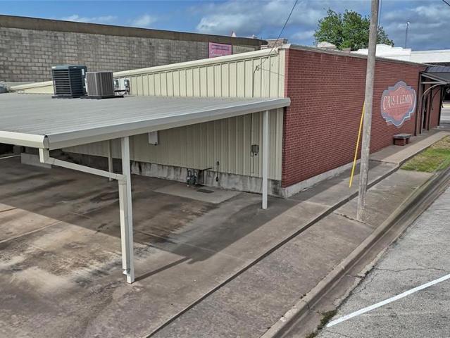 201 Clay St