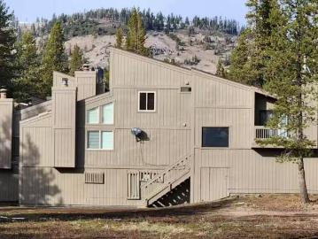 201 CREEKSIDE DR, BEAR VALLEY, CA 95223