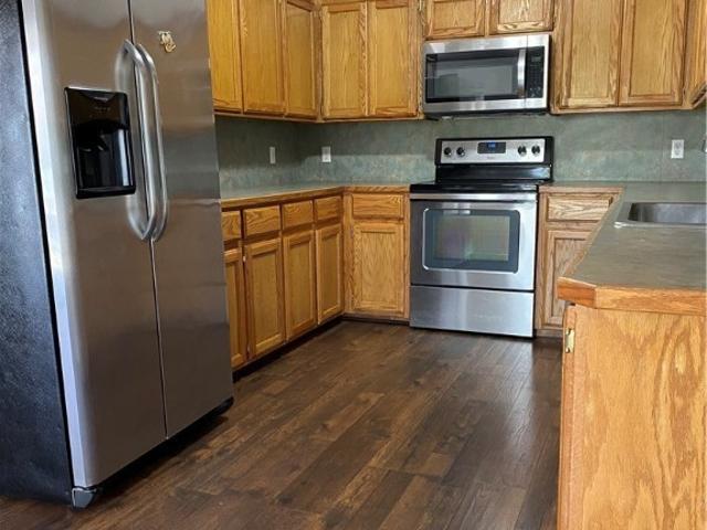 201 Gar Creek Lane