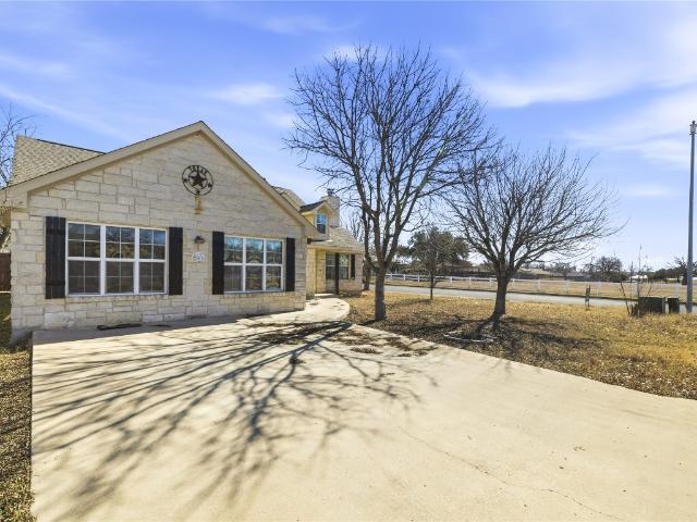 201 Green Oaks Loop, Fredericksburg, TX 78624 | MLS #14489