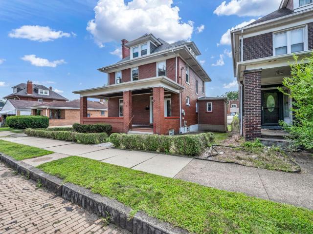 201 Greydon Avenue