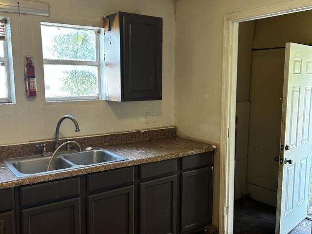201 Grimes St