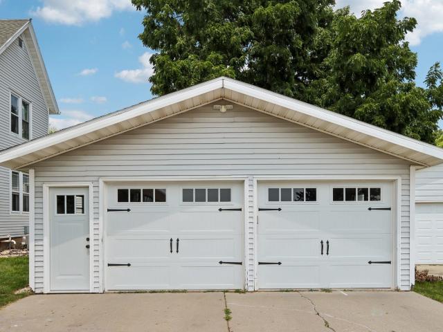 201 E 3rd Street