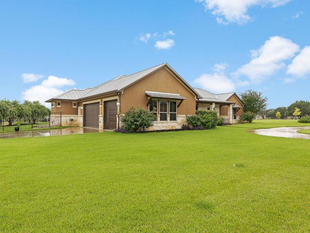201 Eagle Valley Ln
