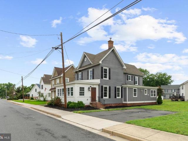 201 Oak Street