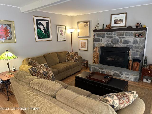 201 Long View Ln, Pocono Pines, PA 18350 | MLS #PM 140107