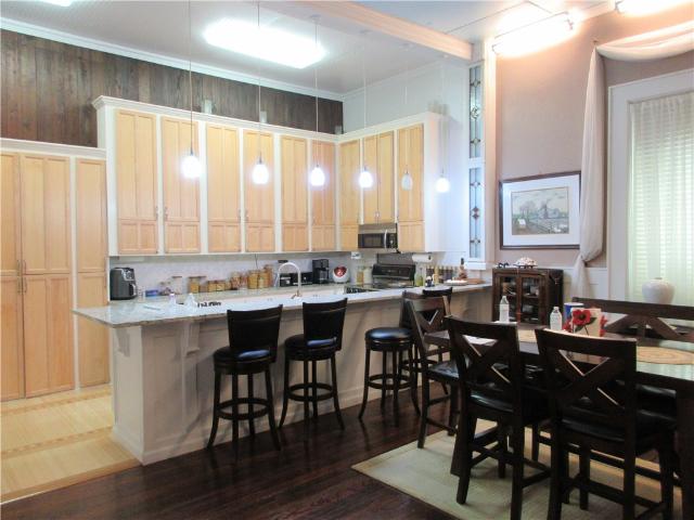 201 Live Oak Street