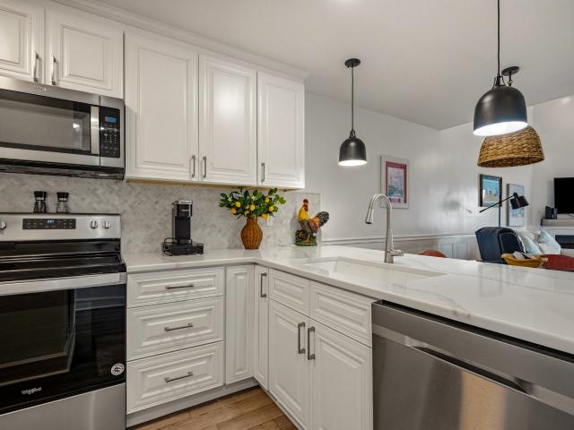 201 N Hillside Dr. N #307