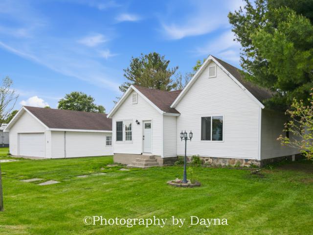 201 NW Lexington Street