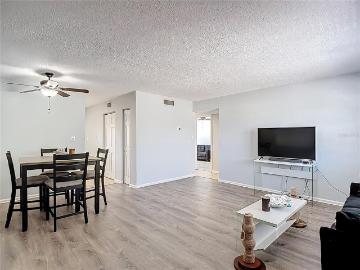 201 Pine Violet Ct, Unit 201, Tampa, FL 33612 | MLS #L4959
