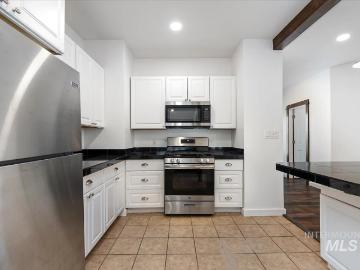 201 W 1st Street
